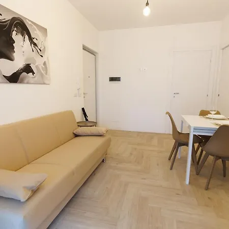 Casa Afrodite Bilocale Con Sauna E Vasca Privata